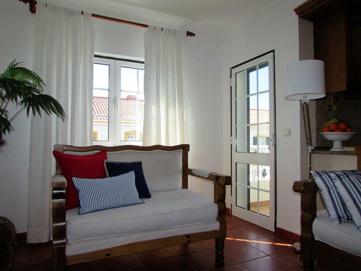 Lagoa Azul Guest House Віла-Нова-де-Мілфонтеш Екстер'єр фото